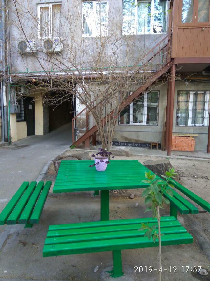 Apartment In Tbilisi Center Isk Home Exterior foto